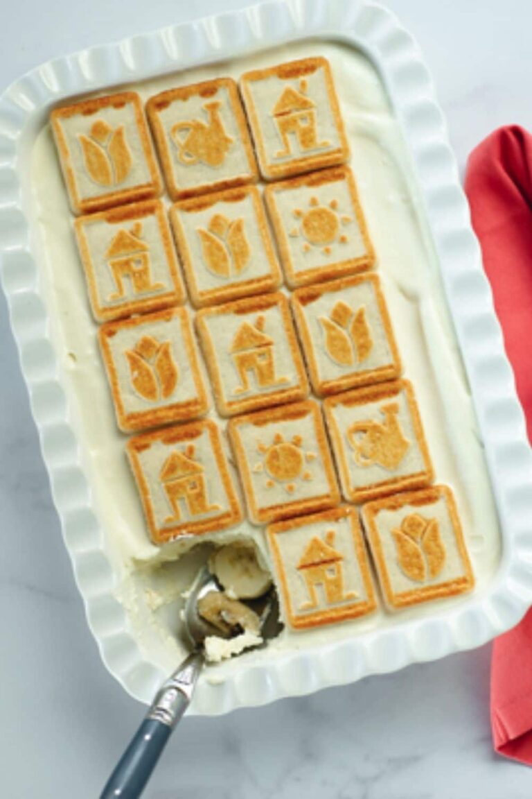 Indulgent Paula Deen Banana Pudding Recipe