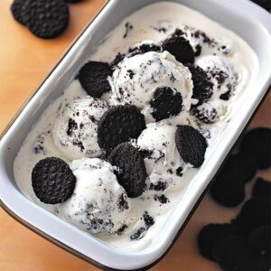 No Churn Cookies and Cream Ice Cream Recipe