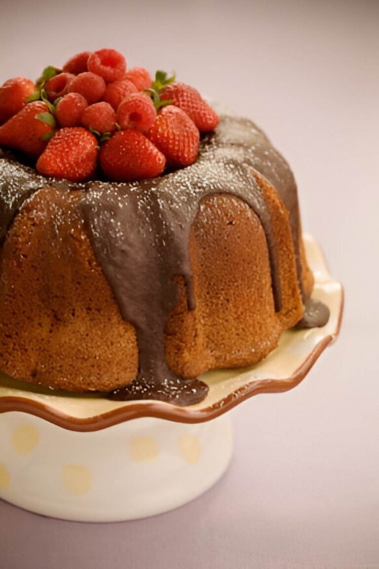 Velvety Paula Deen Chocolate Pound Cake Recipe