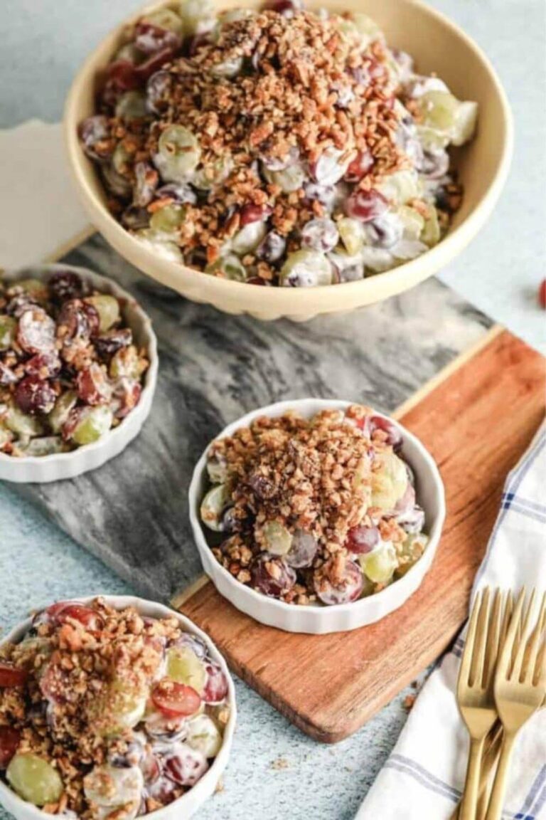 Legendary Pioneer Woman Grape Salad Recipe