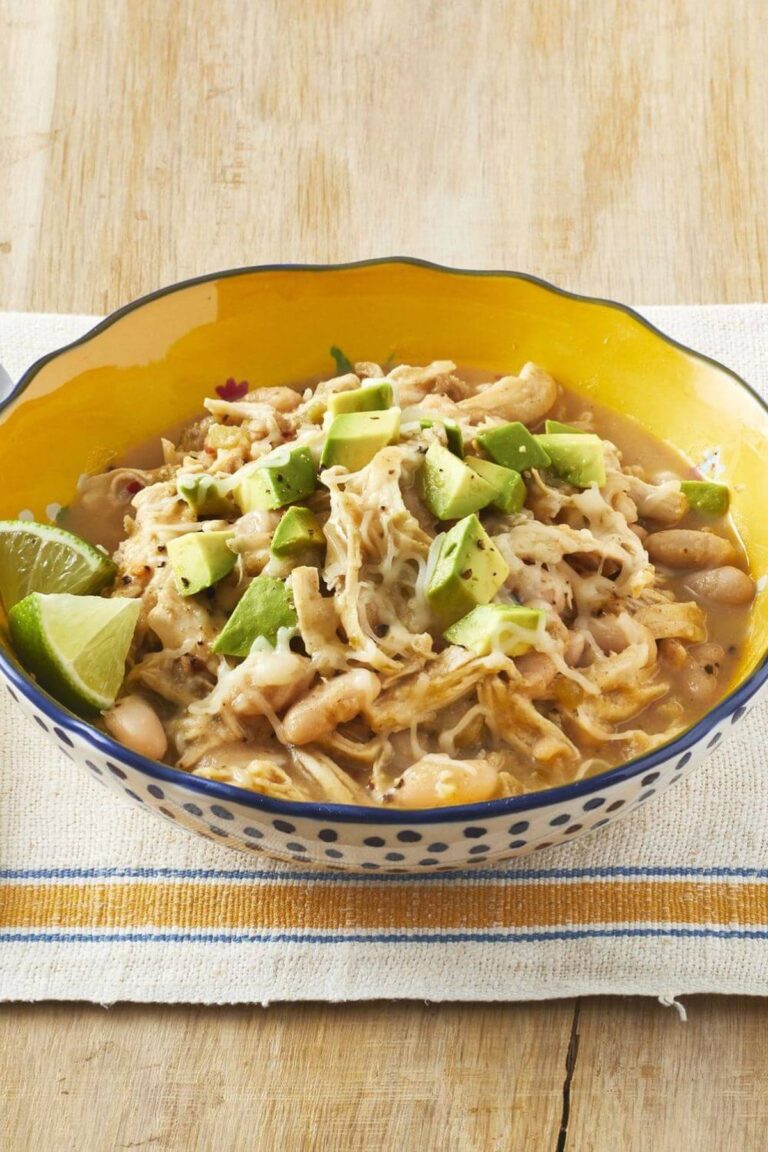 Hearty Pioneer Woman Slow Cooker White Chicken Chili Recipe