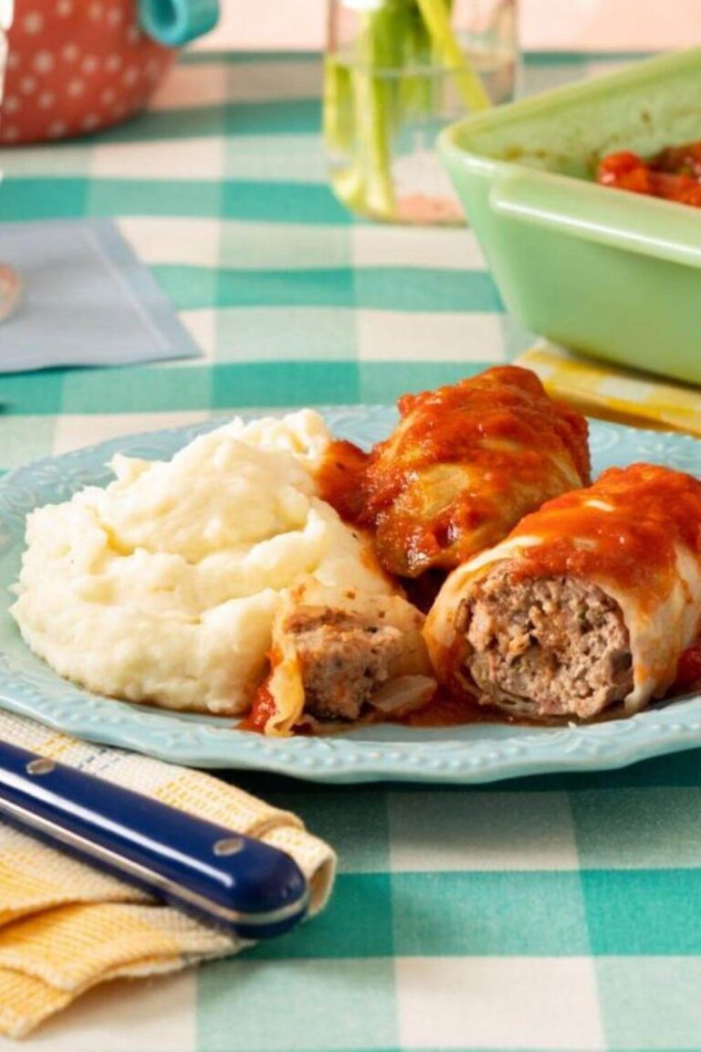 Hearty Pioneer Woman Slow Cooker Cabbage Rolls Recipe