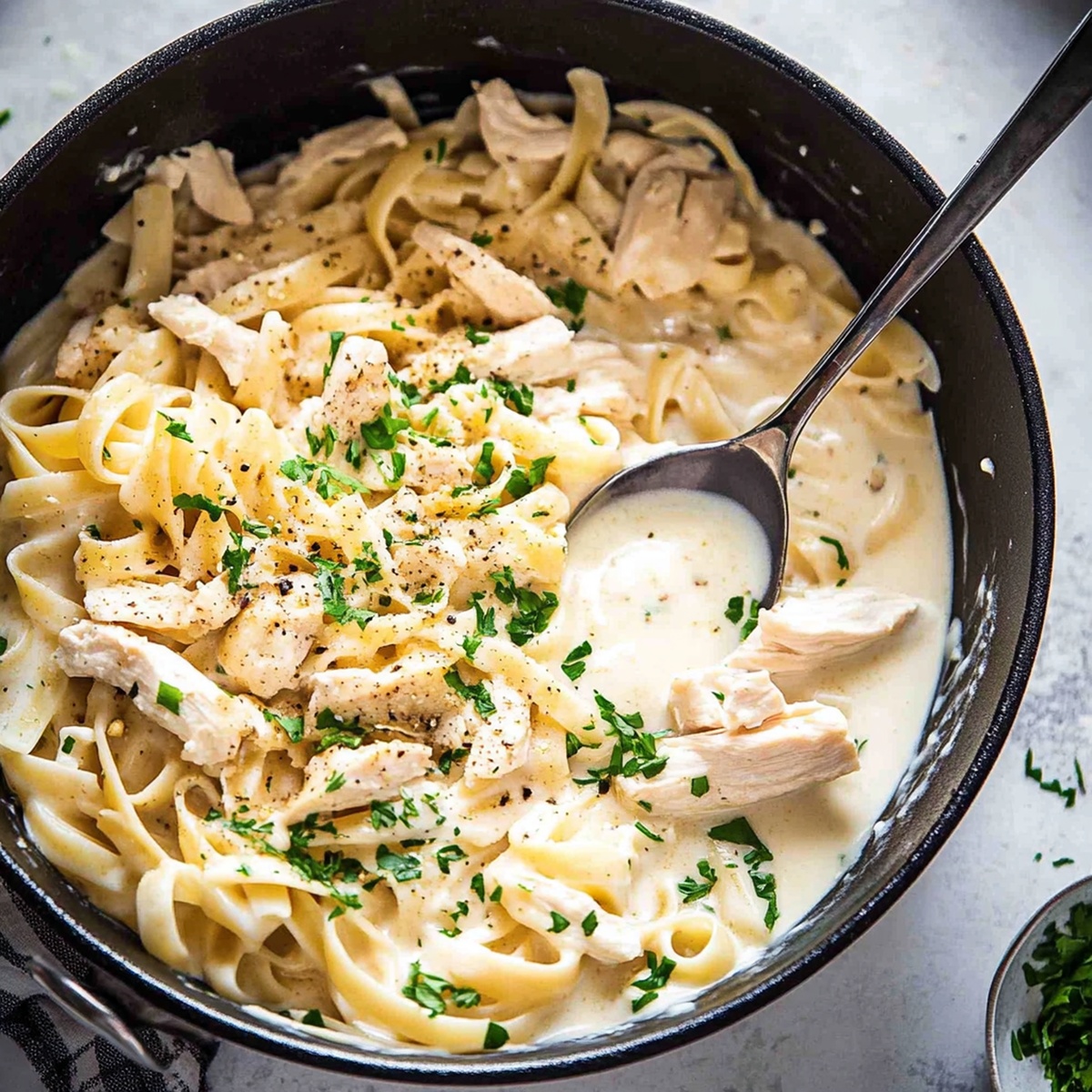 One Pot Chicken Alfredo Pasta Recipe