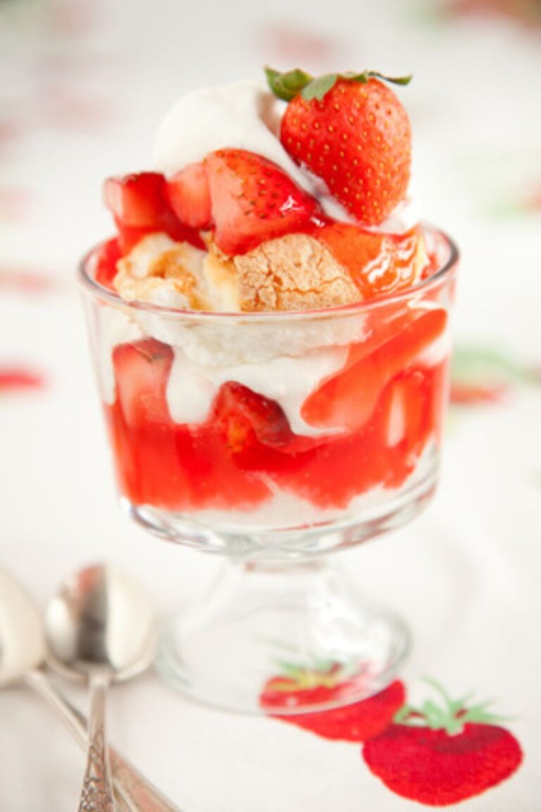 Dreamy Paula Deen Strawberry Shortcake Recipe