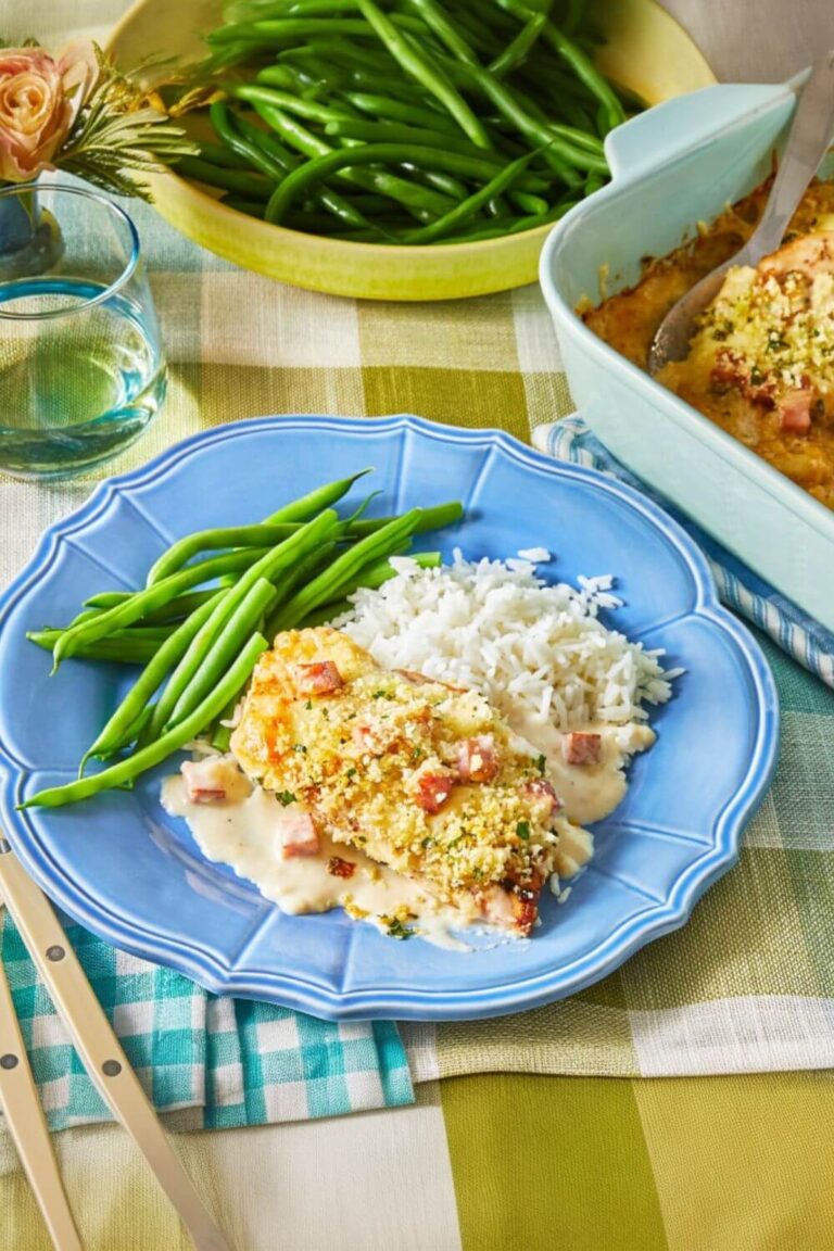 Cheesy Pioneer Woman Chicken Cordon Bleu Casserole Recipe