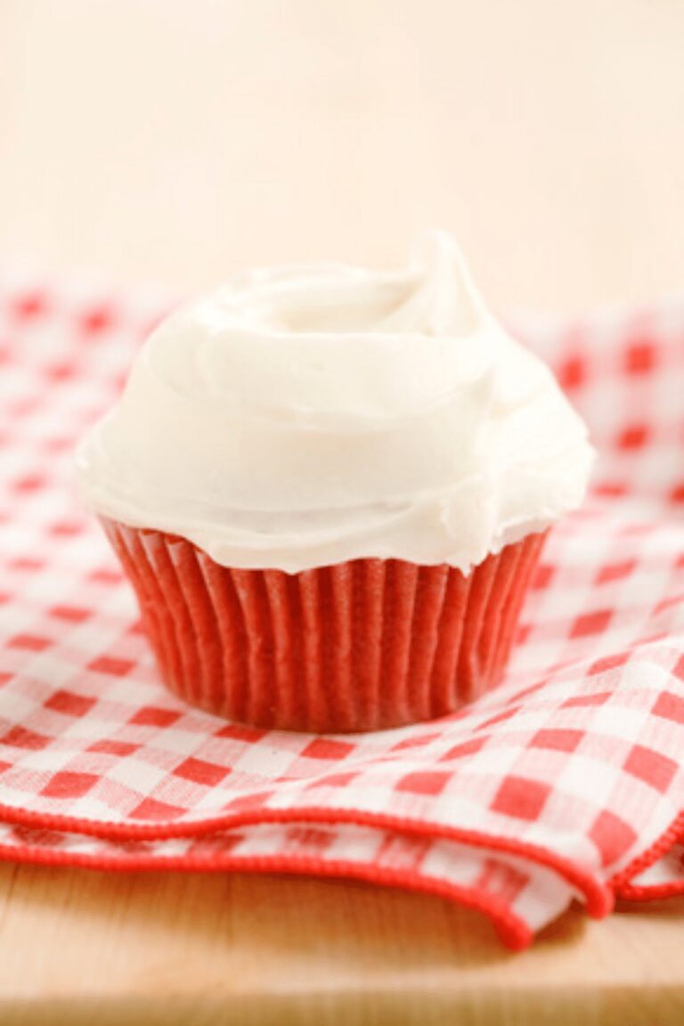 Heavenly Paula Deen Red Velvet Cupcakes Recipe