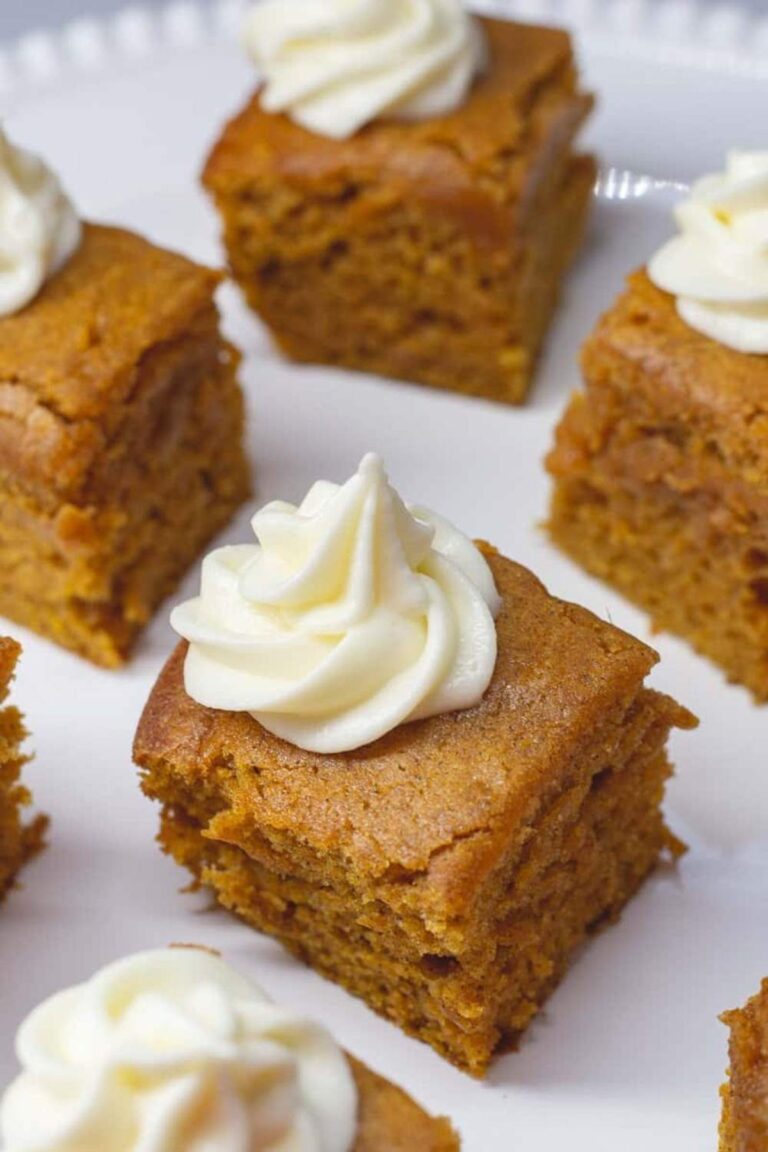 Mouthwatering Paula Deen Pumpkin Bars Recipe