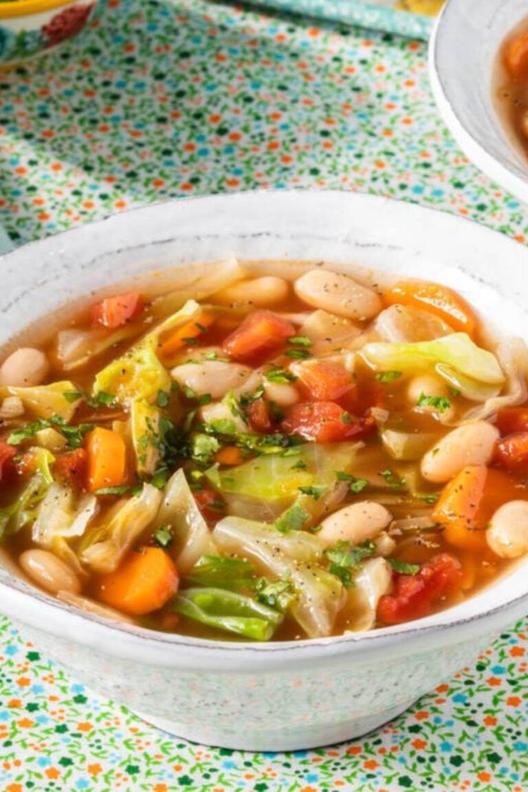 Hearty Pioneer Woman Cabbage Soup Recipe