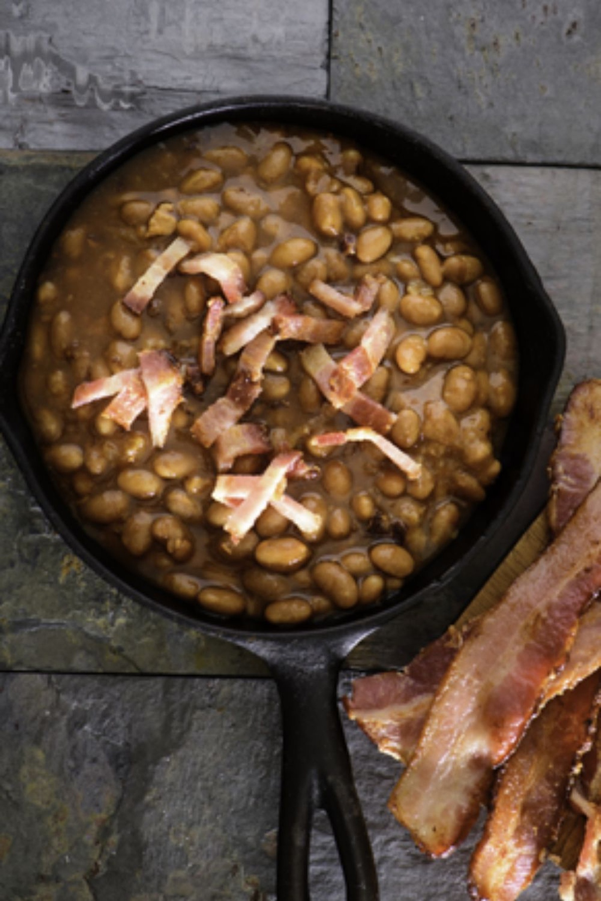 Hearty Paula Deen Baked Beans Recipe