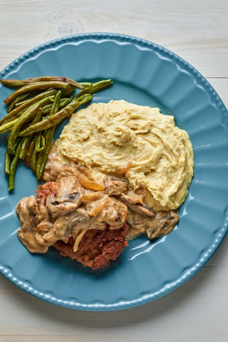 Hearty Pioneer Woman Hamburger Gravy Recipe