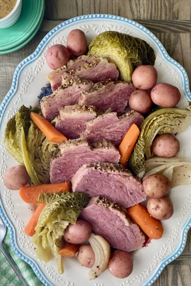 Hearty Pioneer Woman Slow Cooker Corned Beef And Cabbage Recipe