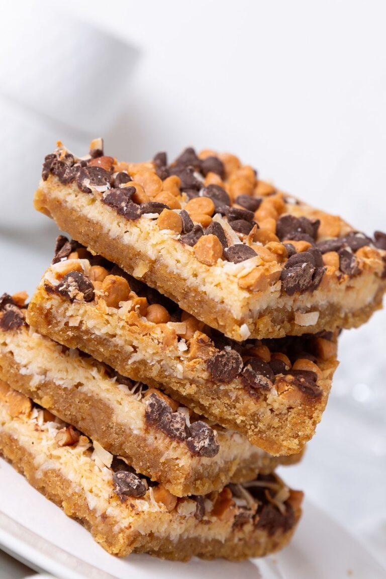 Irresistible Pioneer Woman Chocolate Chip Bars Recipe