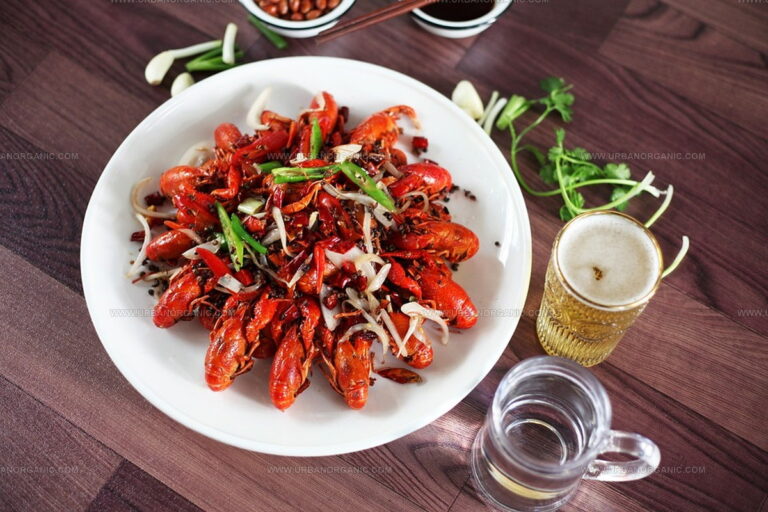 What Do Crawfish Taste Like? A Flavor Trip Down South